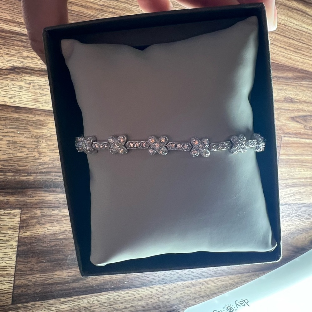 Elegant Silver Floral Bracelet